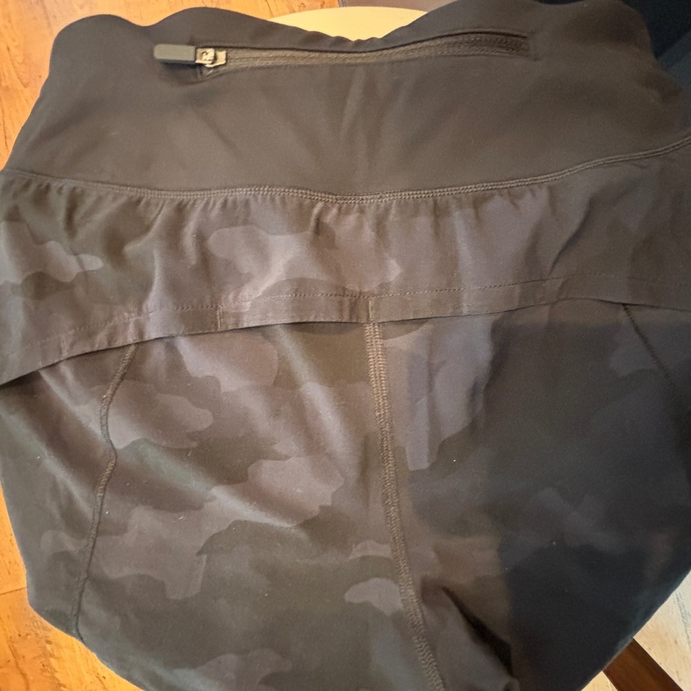 Lululemon speed up M rise shorts